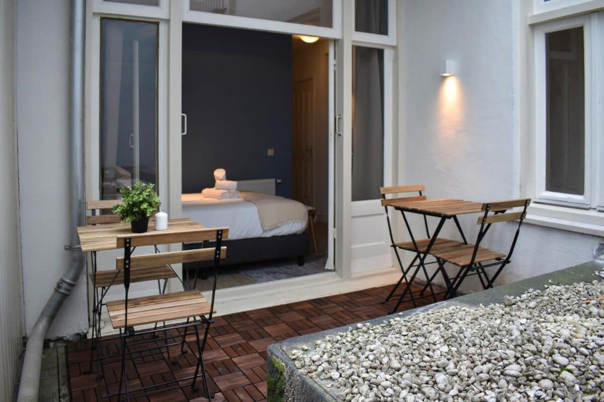 Rembrandtplein House A Acomodação com café da manhã Amesterdão Exterior foto